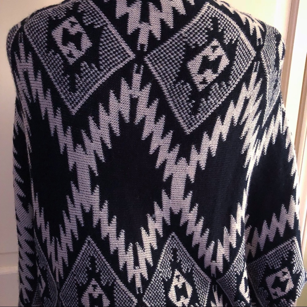 | Charlotte Russe | Open Cardigan - Picture 3 of 3